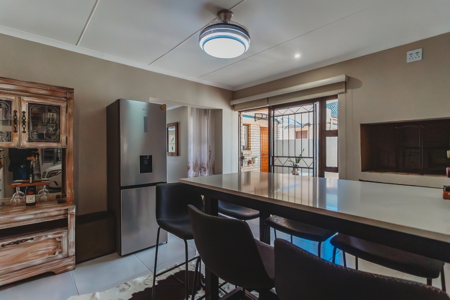 3 Bedroom Property for Sale in Heather Park Western Cape